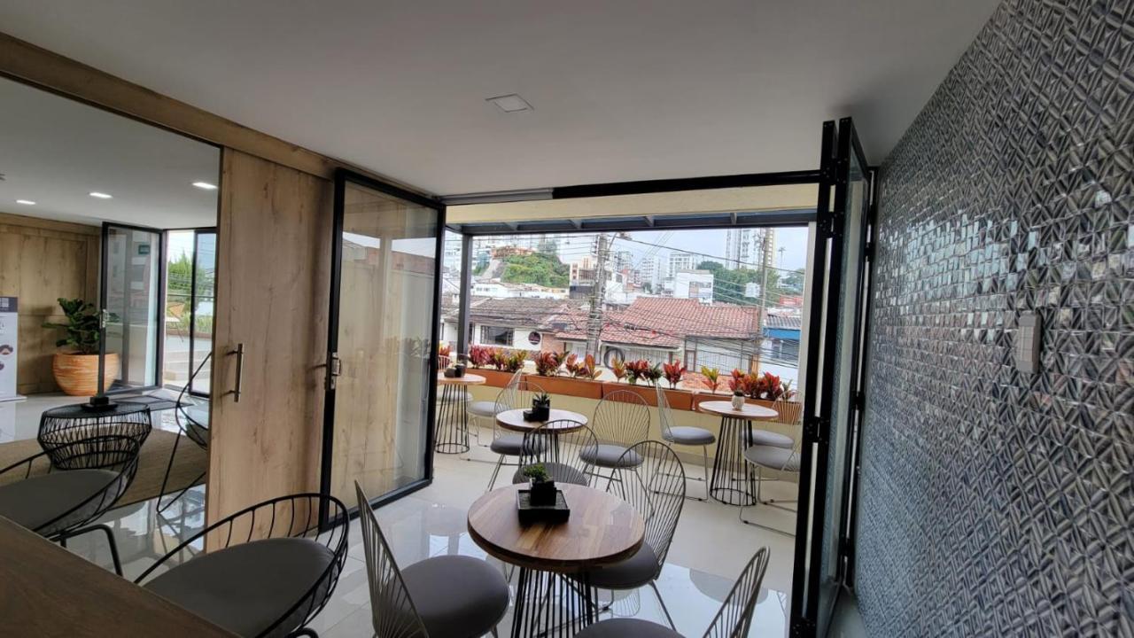 Hotel Piedras De Mani 马尼萨莱斯 外观 照片